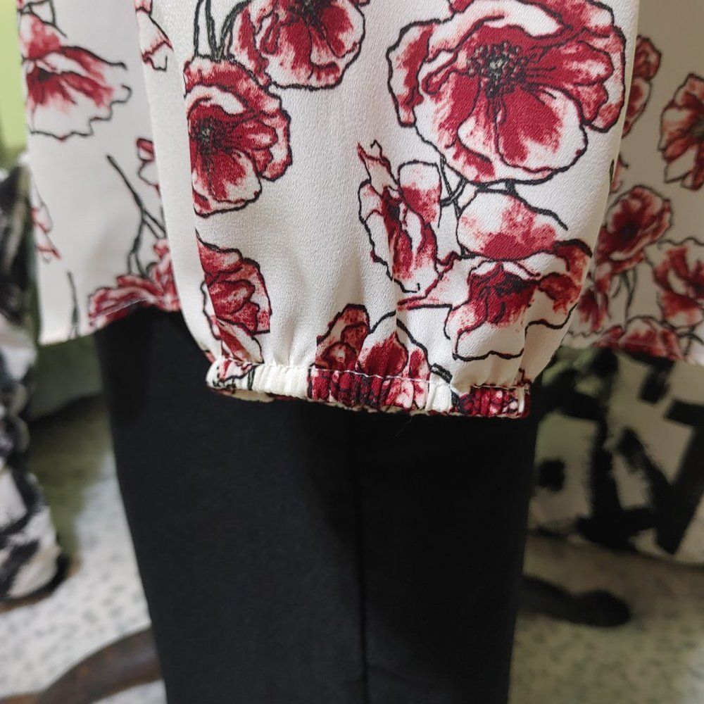 COLD Shoulder! - Picture 3 of 6